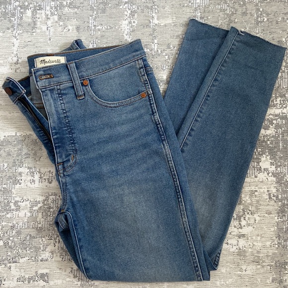 Madewell High Rise Skinny Raw Edge Edition - Picture 2 of 13